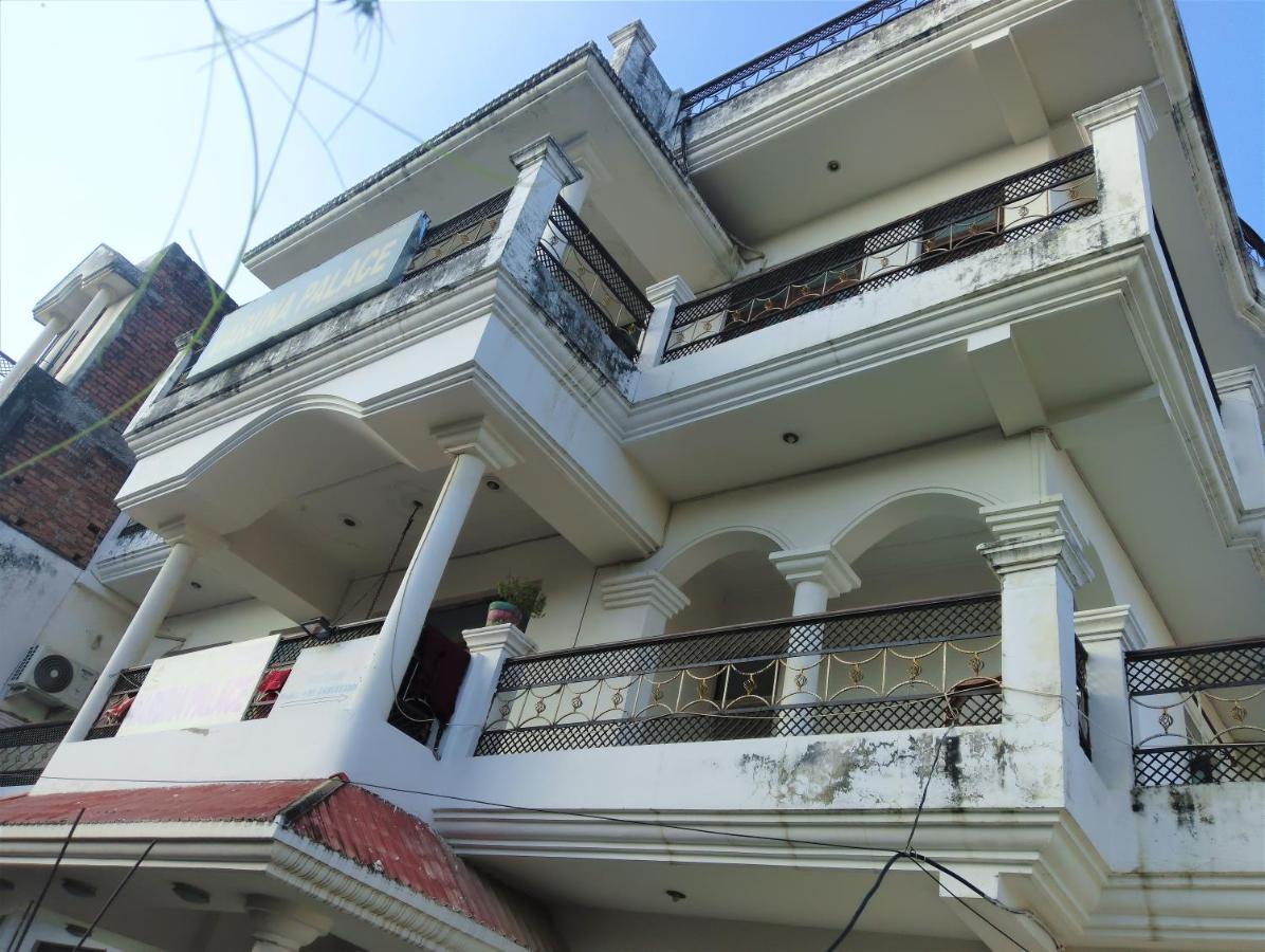 Varuna Palace-Fully Vaccinated Staff Varanasi Exterior photo